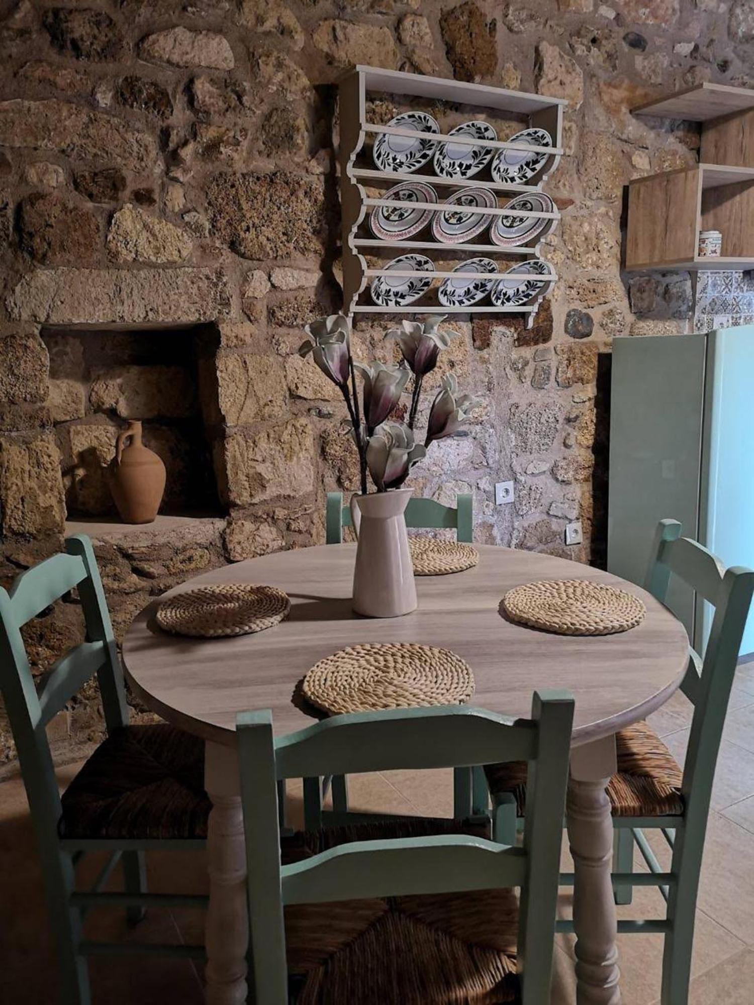 M&M STONE-Village House-Family-Vintage Líndos Eksteriør billede